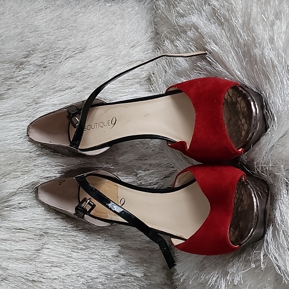 Boutique 9 Color Block Suede Pumps❣️